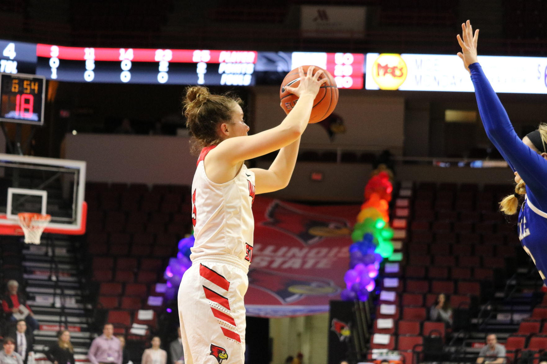 women's basketball vs drake_crompton